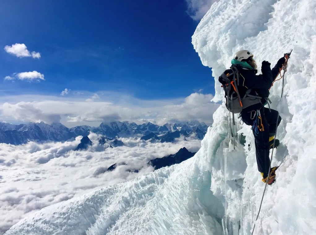 ama Peak expedition team on snow slope