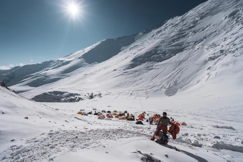Lenin Peak glacier valley